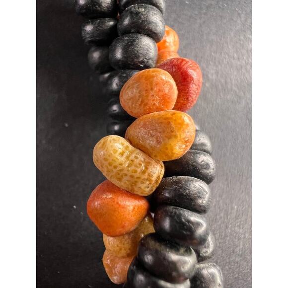 Vintage Lee Sands coral inlay elephant necklace - Picture 11 of 16